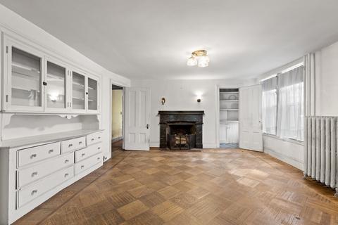 14 Pearl St, Dedham, MA 02026 photo 4
