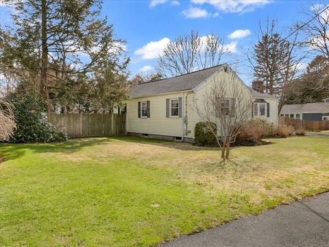11 Barbara Rd, Danvers, MA 01923 photo 3