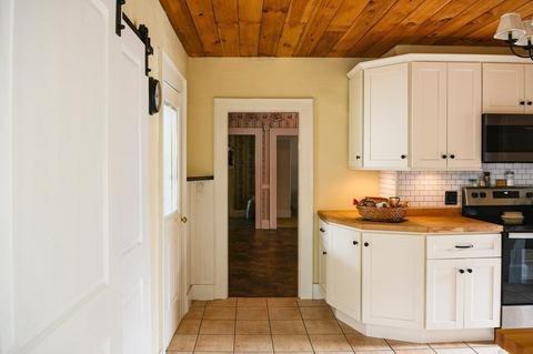 59 Church St, Ware, MA 01082 photo 7