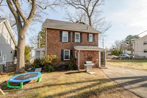 53 William St, Chicopee, MA 01020 photo 5