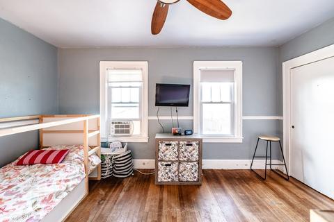 53 William St, Chicopee, MA 01020 photo 9
