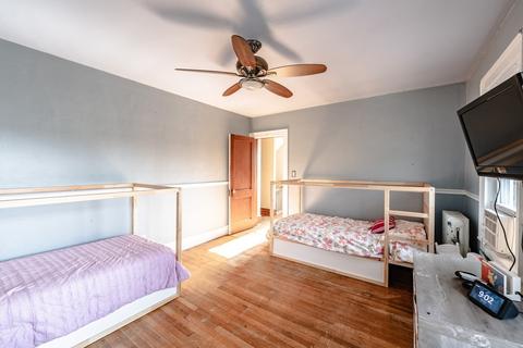 53 William St, Chicopee, MA 01020 photo 8