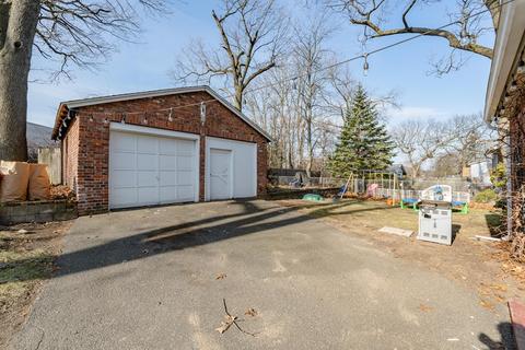 53 William St, Chicopee, MA 01020 photo 7