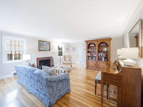 44 Brookside Rd, Needham, MA 02492 photo 4