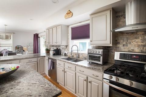 169 Nelson St, Fall River, MA 02721 photo 7