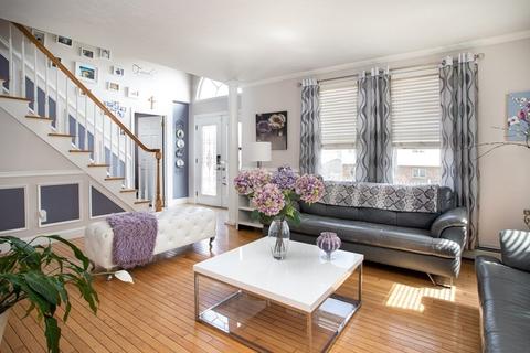 169 Nelson St, Fall River, MA 02721 photo 3