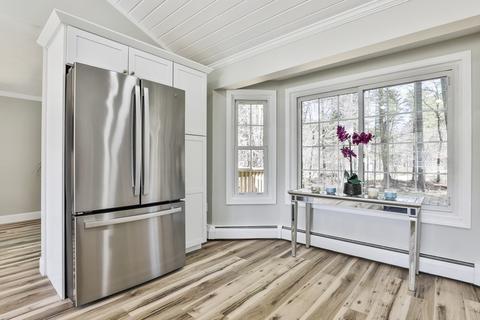 13 Forest St, Windham, NH 03087 photo 9