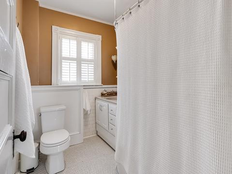 749 Great Plain Ave, Needham, MA 02492 photo 18