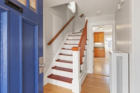 32 Dumerle St, Lowell, MA 01851 photo 6