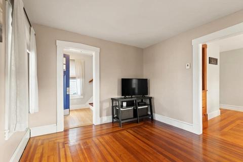 32 Dumerle St, Lowell, MA 01851 photo 11