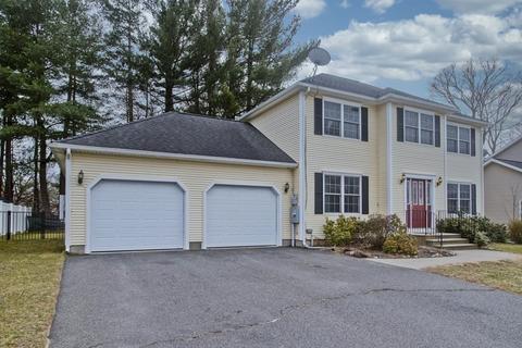 29 Barrington Dr, Springfield, MA 01129 photo 2