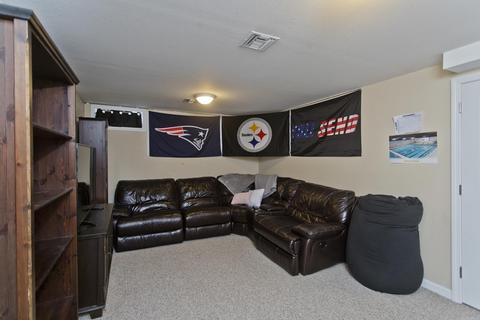 29 Barrington Dr, Springfield, MA 01129 photo 21