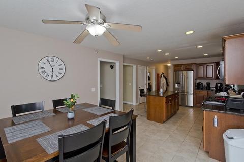 29 Barrington Dr, Springfield, MA 01129 photo 5