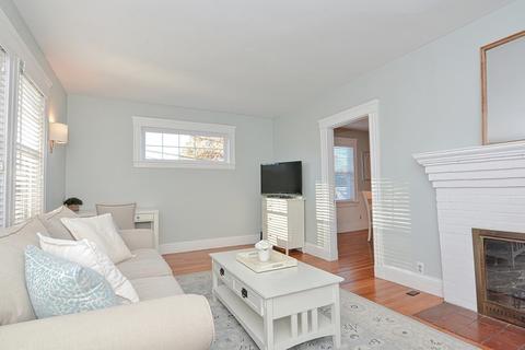 4 Reed St, Dedham, MA 02026 photo 9
