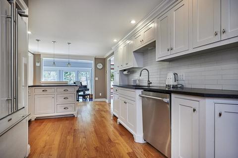7 Arnold Rd, Pelham, MA 01002 photo 9