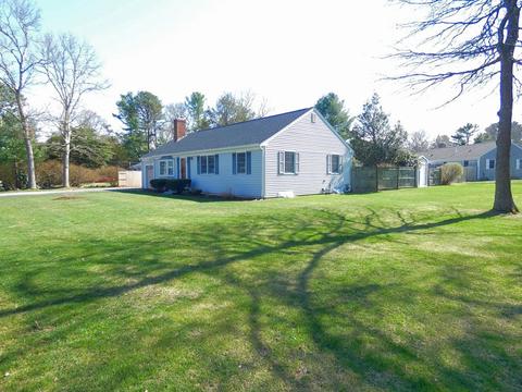 105 Thistle Dr, Barnstable, MA 02632 photo 3