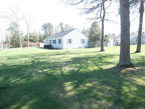 105 Thistle Dr, Barnstable, MA 02632 photo 4