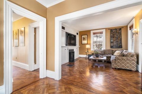 24 Spruce St, Dedham, MA 02026 photo 8