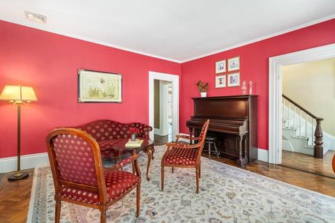 24 Spruce St, Dedham, MA 02026 photo 4