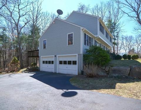 67 Brookside Dr, Uxbridge, MA 01569 photo 3