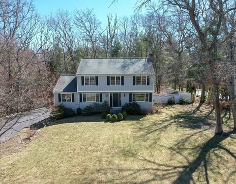 67 Brookside Dr, Uxbridge, MA 01569 photo 2