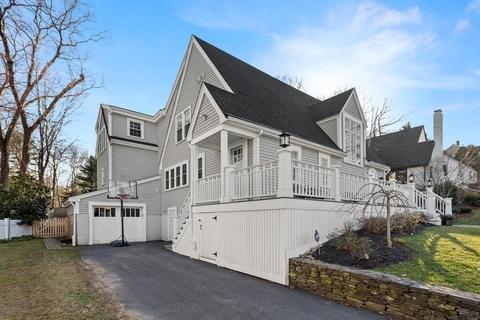 140 Laurel Dr, Needham, MA 02492 photo 1