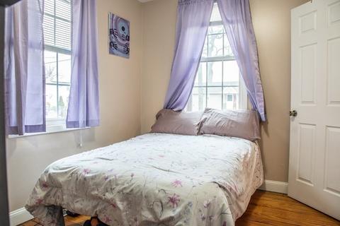 64 Price St, Springfield, MA 01104 photo 11