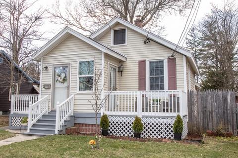64 Price St, Springfield, MA 01104 photo 1
