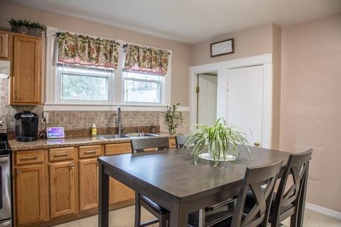 64 Price St, Springfield, MA 01104 photo 8