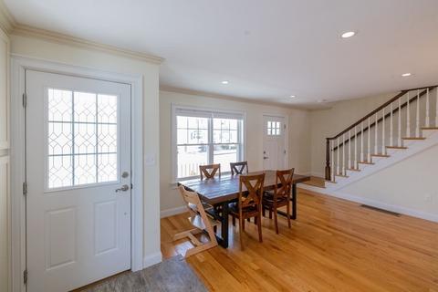 11 Beacon St, Dedham, MA 02026 photo 2