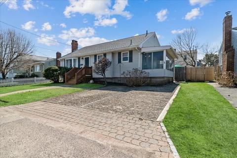 54 Packard Ave, Hull, MA 02045 photo 2