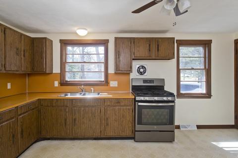 5 Corey Rd, Springfield, MA 01128 photo 7