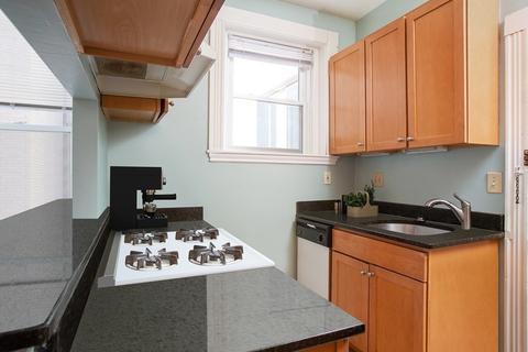 3 Fuller St #2, Brookline, MA 02446 photo 4