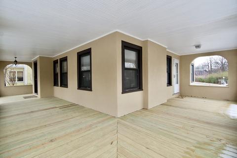 124 Buckingham St, Springfield, MA 01109 photo 5