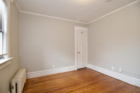 124 Buckingham St, Springfield, MA 01109 photo 24