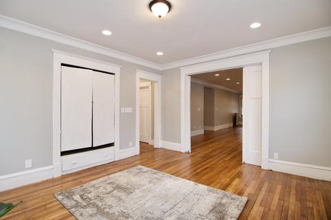 124 Buckingham St, Springfield, MA 01109 photo 13