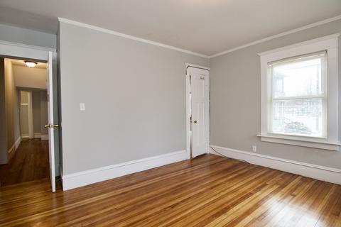 124 Buckingham St, Springfield, MA 01109 photo 21