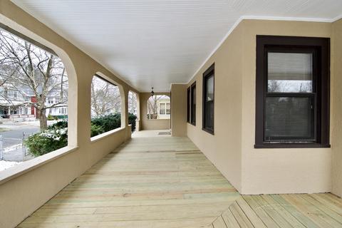 124 Buckingham St, Springfield, MA 01109 photo 4