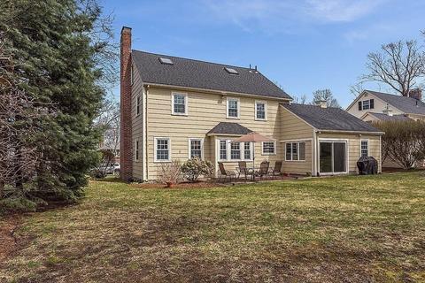 31 Cape Cod Ln, Milton, MA 02186 photo 4