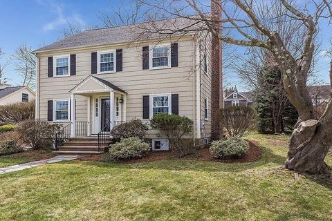 31 Cape Cod Ln, Milton, MA 02186 photo 3