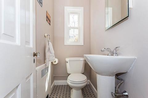 31 Cape Cod Ln, Milton, MA 02186 photo 13