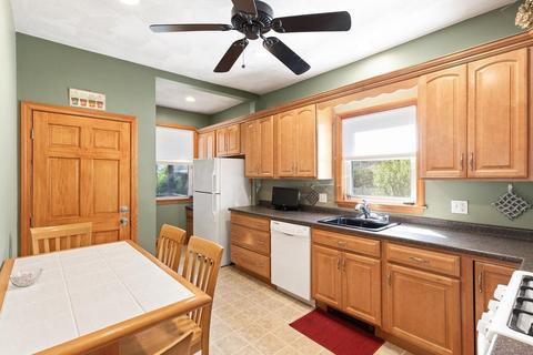 20 Ware St, Somerville, MA 02144 photo 17
