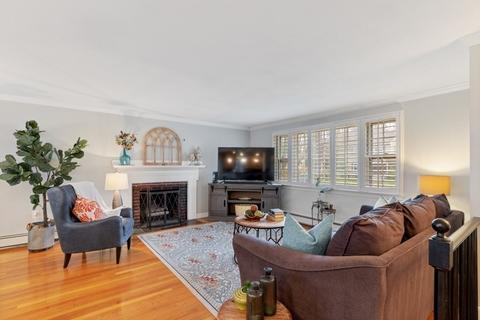 208 Grove St, Reading, MA 01867 photo 5