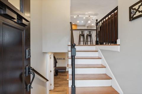 208 Grove St, Reading, MA 01867 photo 4