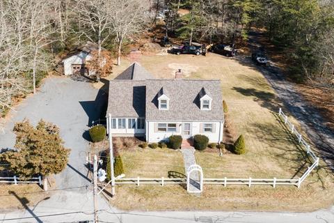 101 Old Brickyard Rd, Mashpee, MA 02649 photo 1