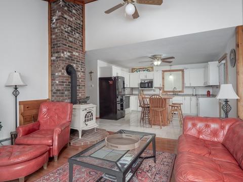 16 Sunset Dr, Ashburnham, MA 01430 photo 4