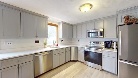 1 Summer Ave, Reading, MA 01867 photo 4
