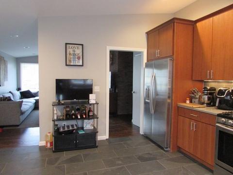 63 Senator St, Springfield, MA 01129 photo 8