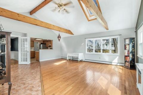 13 Mitchell Ln, Wakefield, MA 01880 photo 4