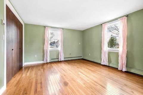 13 Mitchell Ln, Wakefield, MA 01880 photo 16